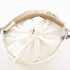 spinnaker slider closure with halyard