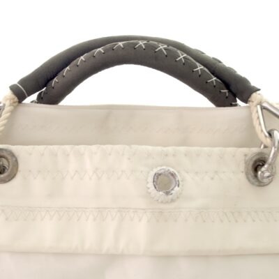 Borsa da viaggio in vela. manici in cotone/pelle staccabili. Occhiello cucito e ossidato originale della randa